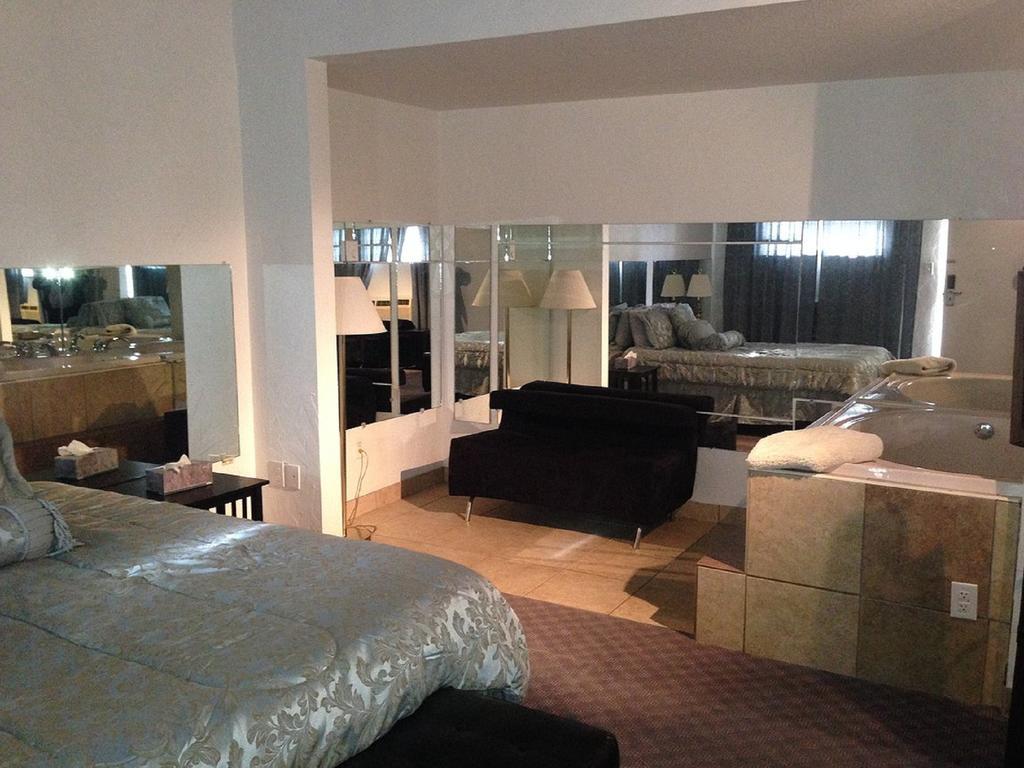 Caravan II Albergo New Castle Dış mekan fotoğraf